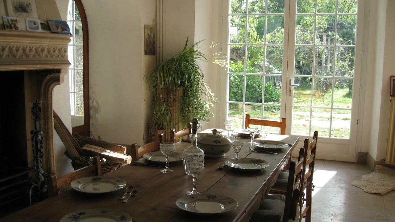 Le Petit Bois Bed & Breakfast Chateau-la-Valliere Екстериор снимка